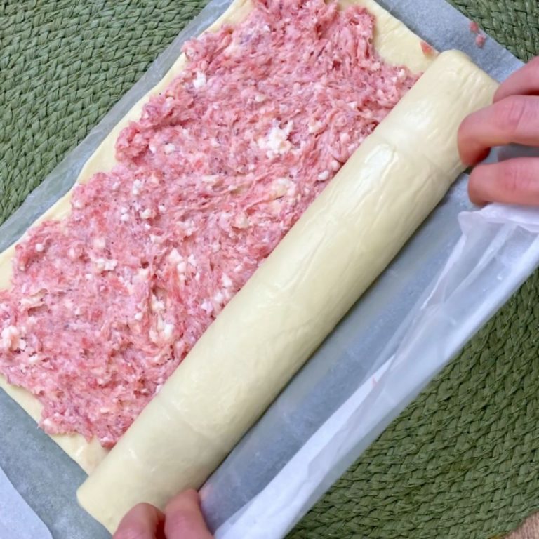 Torta di rose salata salsiccia e stracchino step3