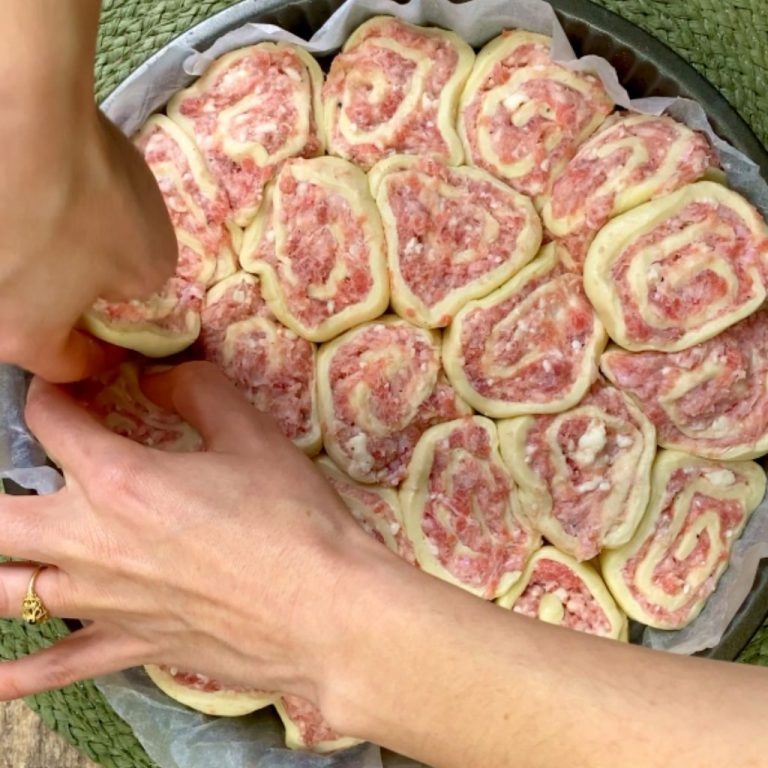 Torta di rose salata salsiccia e stracchino step5