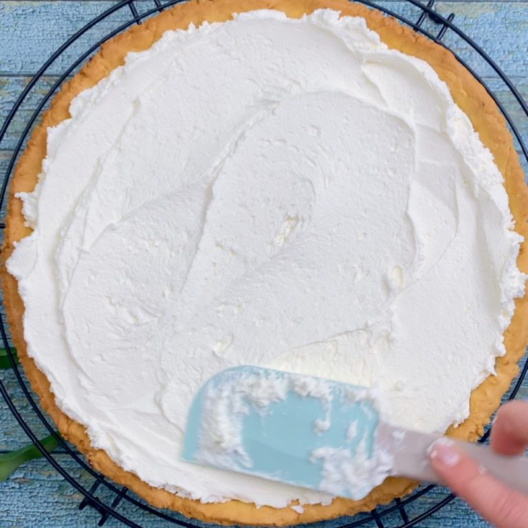 Crostata con crema allo yogurt e frutta step6