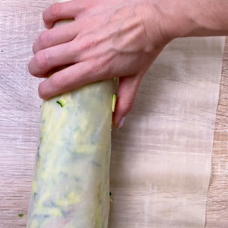 Girelle di pasta fillo con zucchine e speck step3