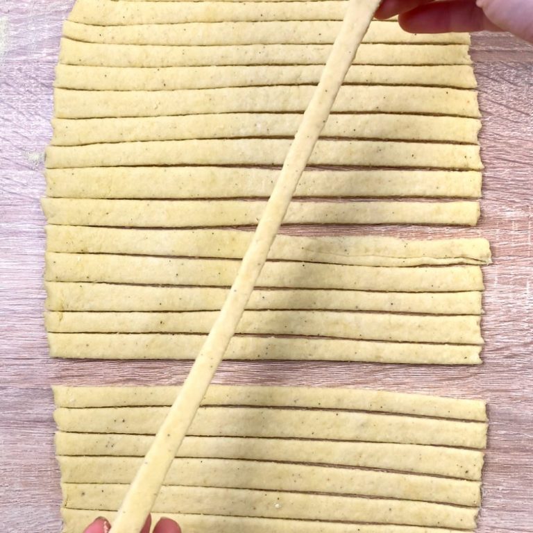 Grissini al parmigiano step4