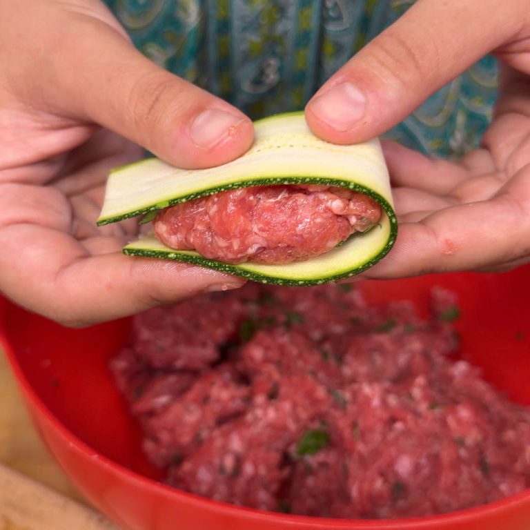 Fagottini di zucchine con carne step3