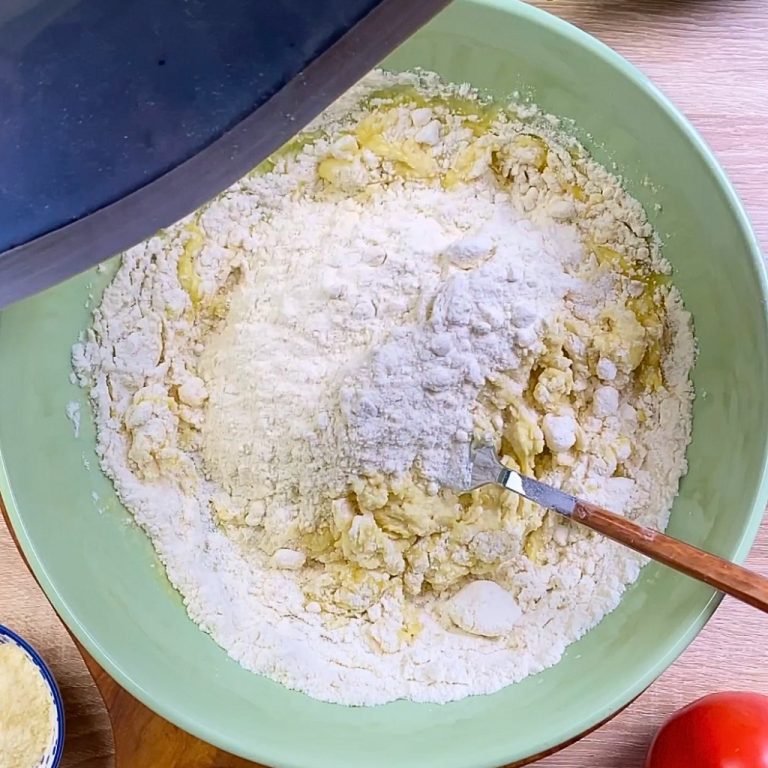 Crostata salata alla parmigiana Colavita step1