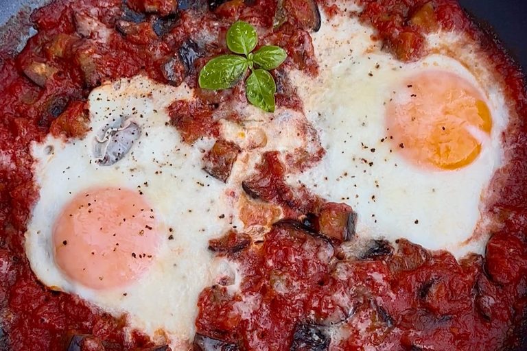 Uova alla parmigiana, la ricetta economica, facile e veloce, per ogni occasione!