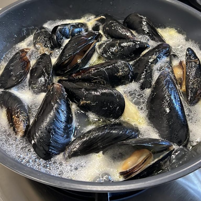 Spaghetti datterino e cozze step2