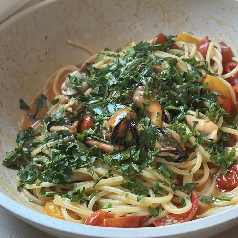 Spaghetti datterino e cozze step3