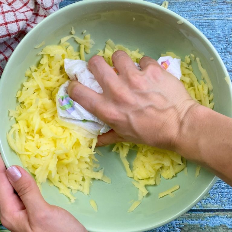Torta di patate e salsiccia in padella step1