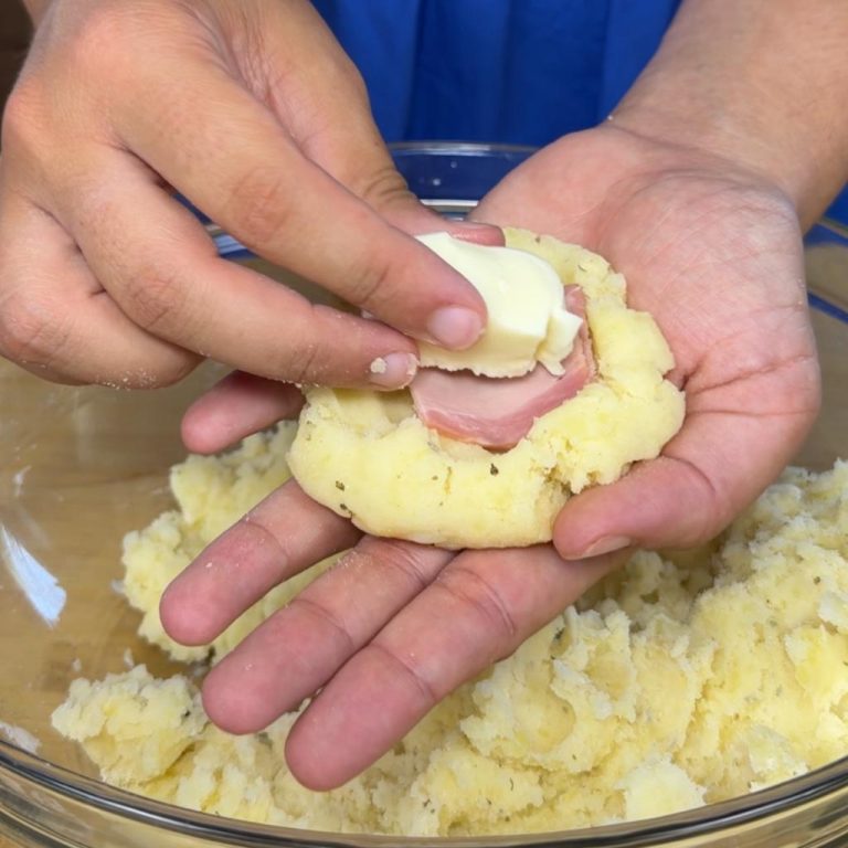 Panini di patate ripieni step2