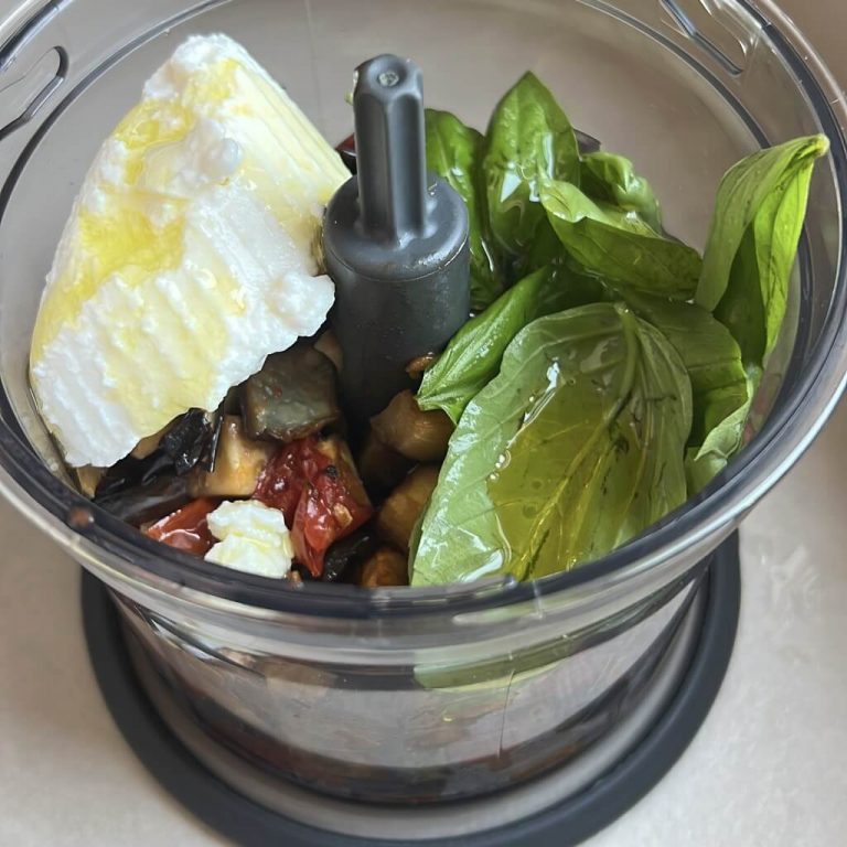 Pasta crema di ricotta e melanzane step3