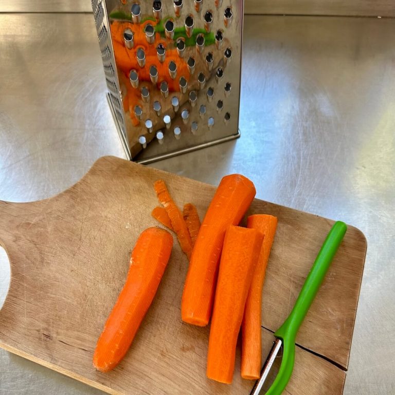 Carrot cake step1