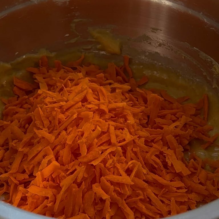 Carrot cake step5