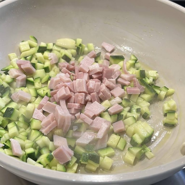 Farfalle zucchine e prosciutto step2