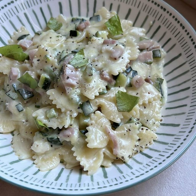 Farfalle zucchine e prosciutto step4