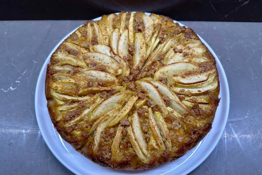 Torta di mele e amaretti