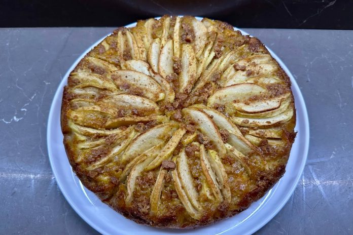 Torta di mele e amaretti