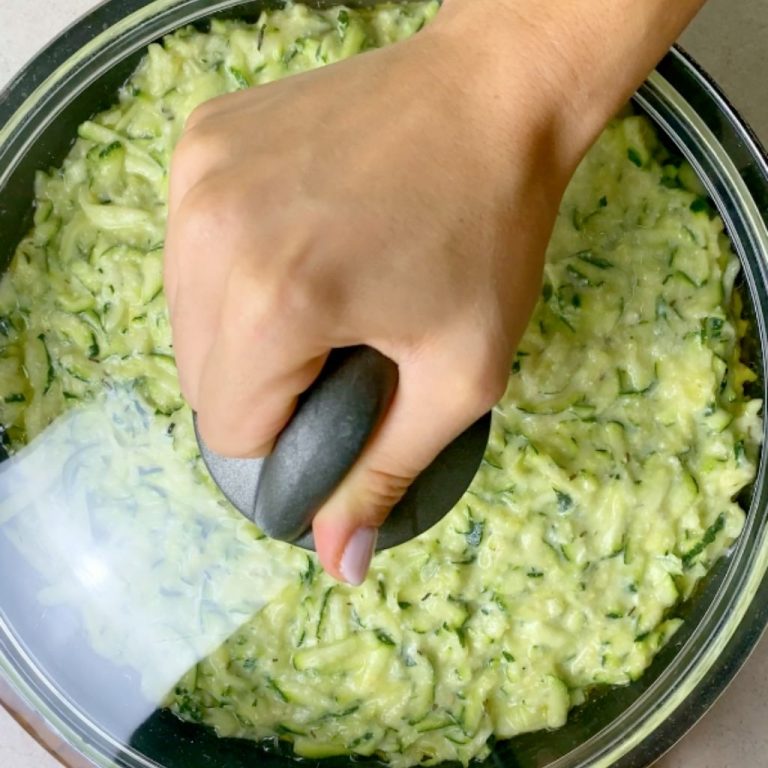 Torta di zucchine in padella step3