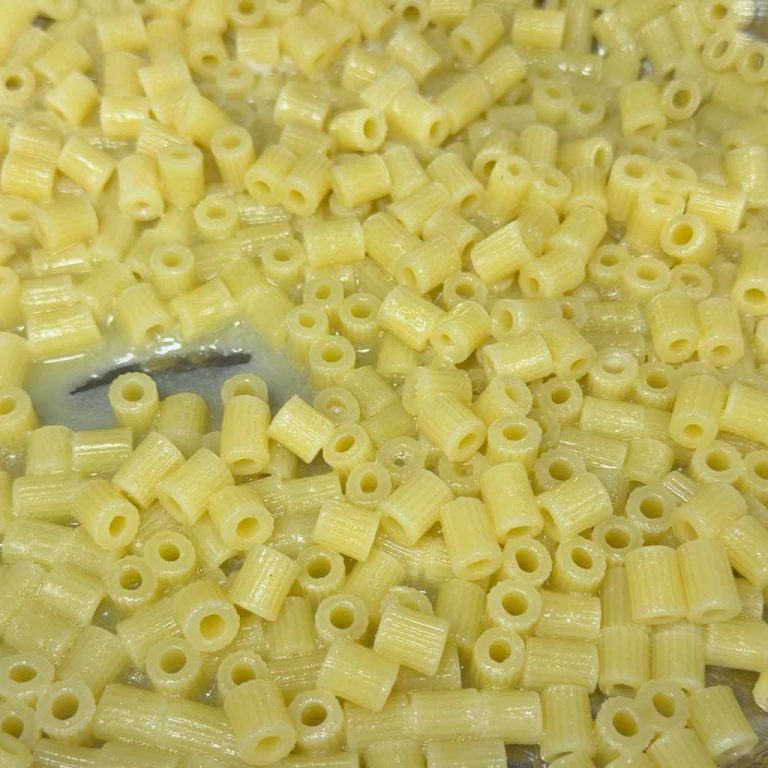 Tubetti cacio e uova step 4